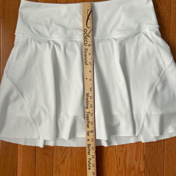 Athleta White Tennis/Pickleball Skirt - Picture 4 of 7